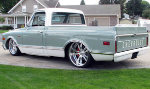 Meet your Posher, Lil